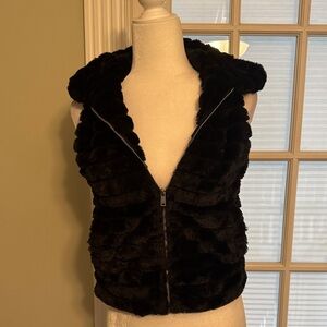 Love Tree Black Faux Fur Vest